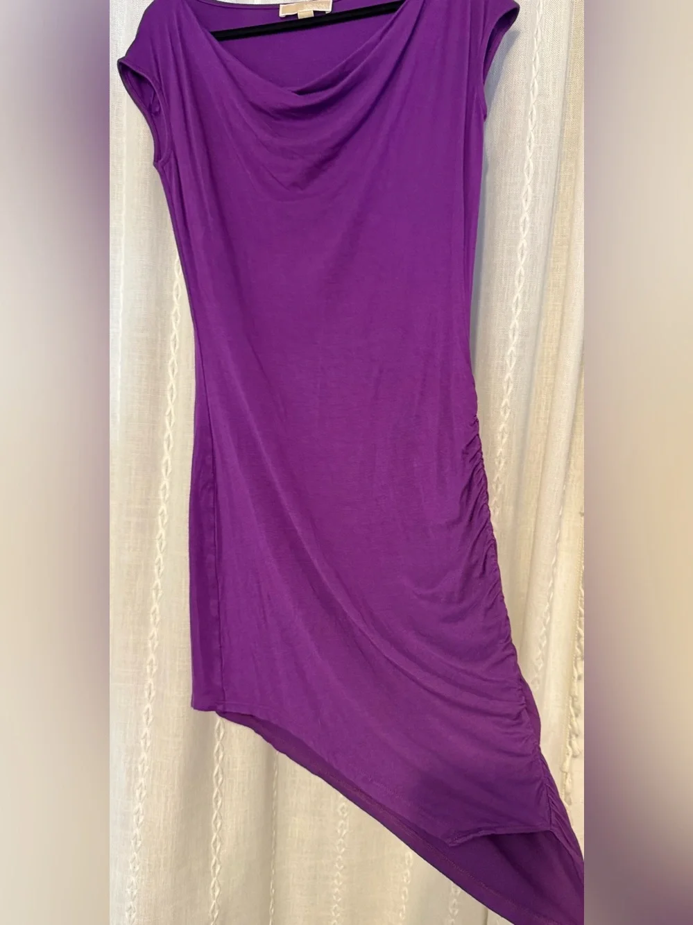Michael Kors purple dress w/draped cowl neckline and chic side ruching. Sz.M